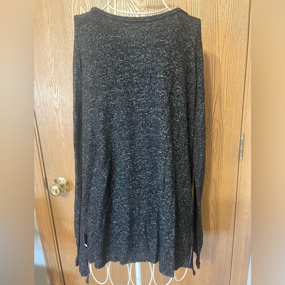 American Eagle Outfitters (AEO) Soft & Sexy Plush Gray Two-Tone Long-Sleeve Top